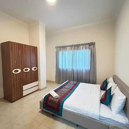 Al Hayat Suites Apartment Manáma Exteriér fotografie