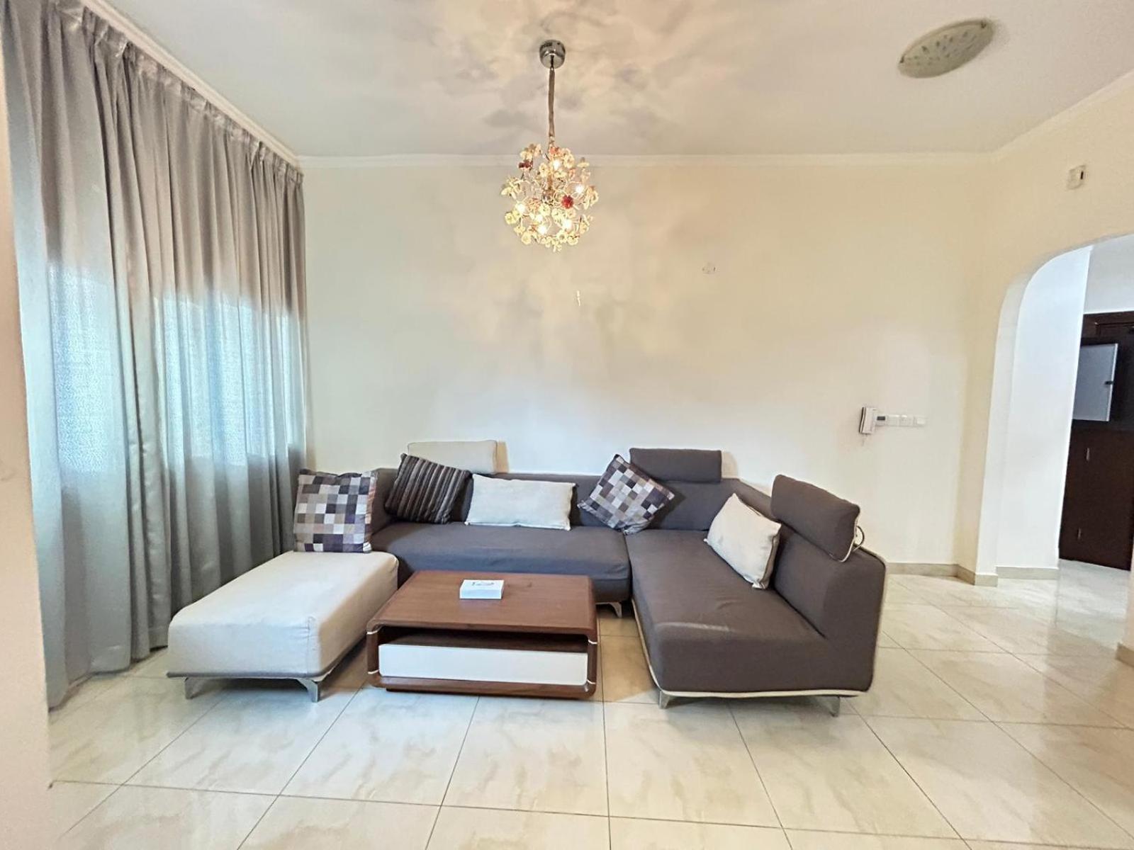 Al Hayat Suites Apartment Manáma Exteriér fotografie