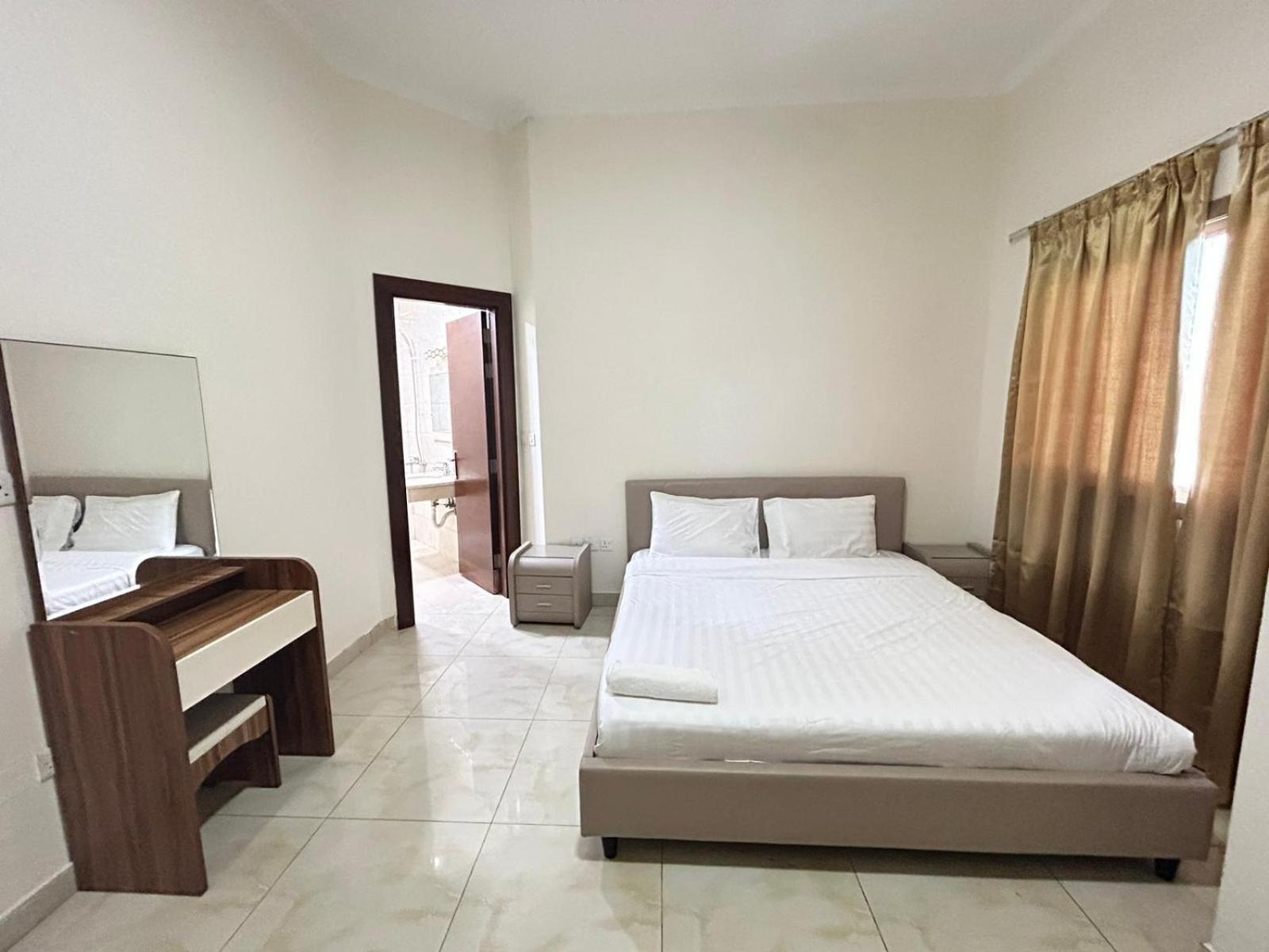 Al Hayat Suites Apartment Manáma Exteriér fotografie