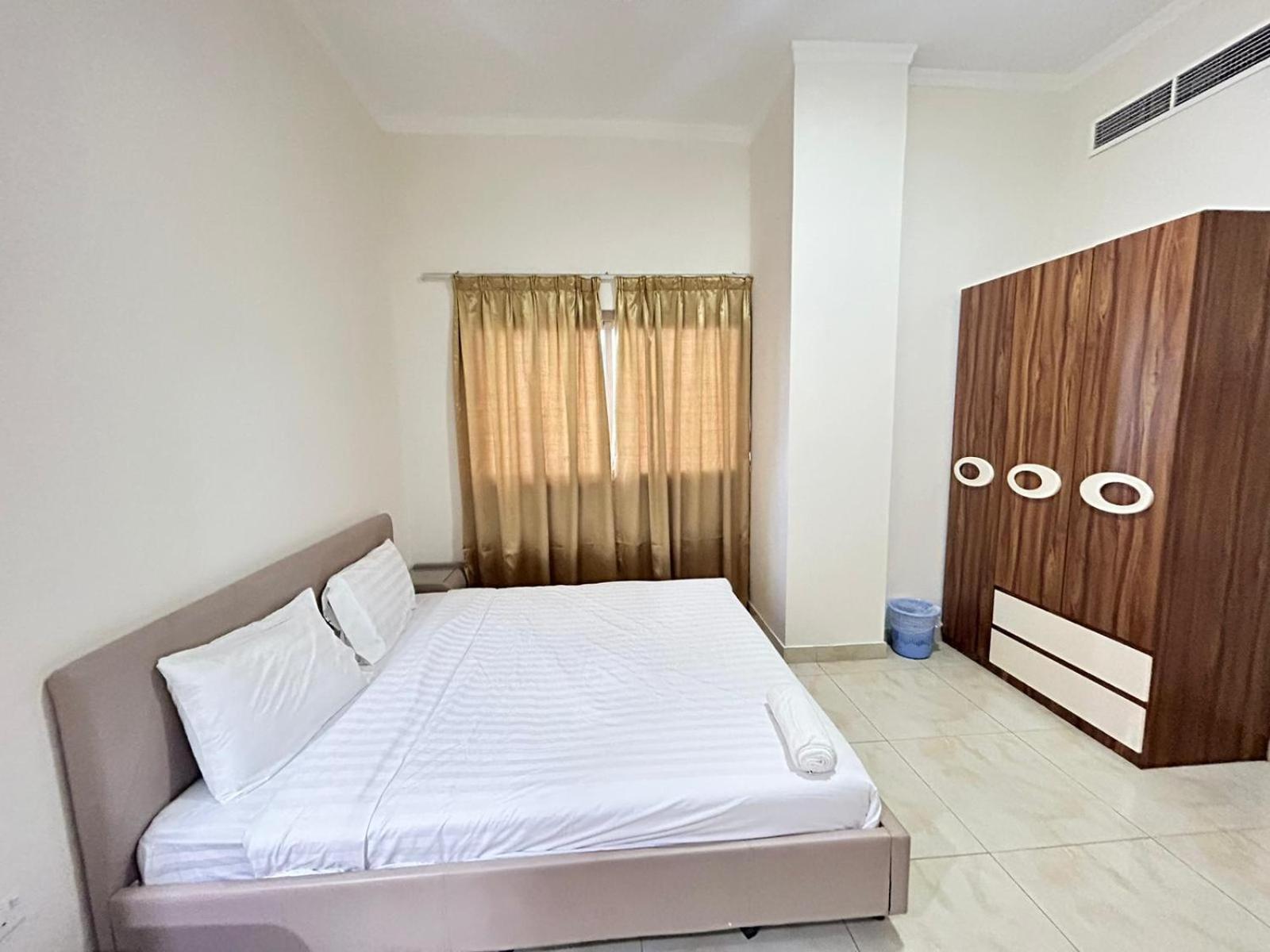 Al Hayat Suites Apartment Manáma Exteriér fotografie